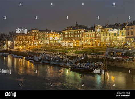 Richmond Riverside at night-view from Richmond Bridge,Richmond Upon ...