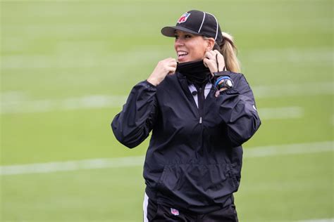 Female NFL Official Sarah Thomas Will Make History at Super Bowl 55 ...