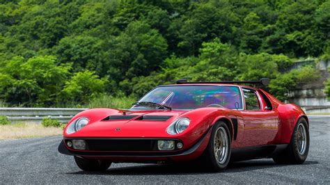 Lamborghini Miura Meets Huracan in Miuracan Mashup that Will Offend ...