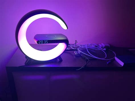 SmartBed Combines Lamp With Wireless Charger - Games Burner Store