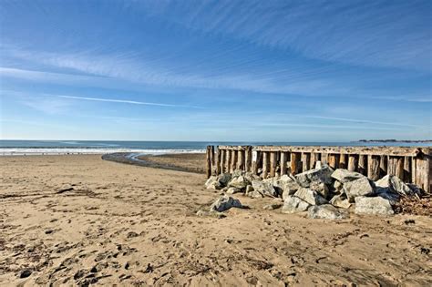 Sunny Aptos House w/ Ocean Views - Walk to Beach! UPDATED 2020 ...