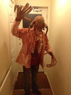 Cosplay.com - Headcrab Zombie from Half-Life 2 by jamescram