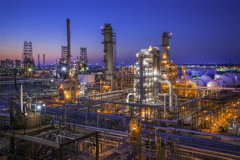 Marathon Petroleum employee dies in fire at Texas City refinery ...