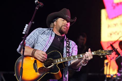 Country Music Star Toby Keith Reveals Stomach Cancer Diagnosis | The ...