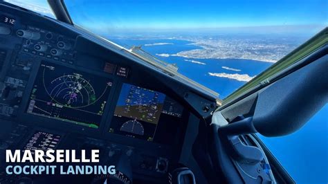 Boeing 737 MAX 8 STEEP APPROACH into Marseille | Cockpit View | GoPro 9 ...