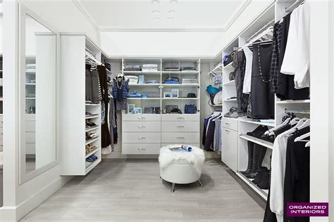 9 Walk-In Closet Design Ideas: All the Basics You Need to Know