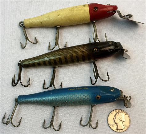 Lot - Vintage Lot of 3 Creek Chub Pikie Wood Fishing Lures w/ Glass Eyes