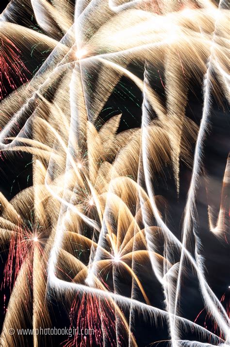 Photographing Fireworks - Misadventures in Photography