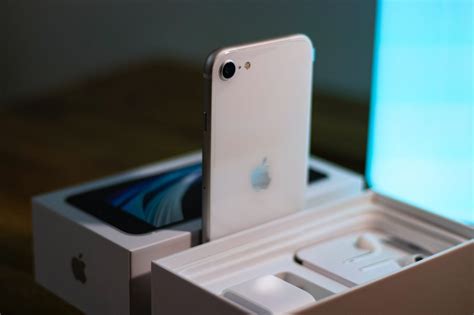 2-year Review: How Good Is The IPhone SE (2nd Gen) In 2022?, 50% OFF