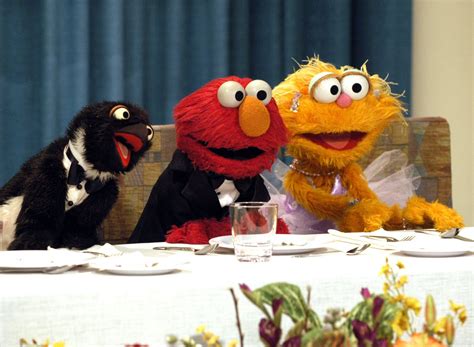 Elmo Play Zoe Says / Elmo Play Zoe Says / Sesame Street Guide Sesame ...