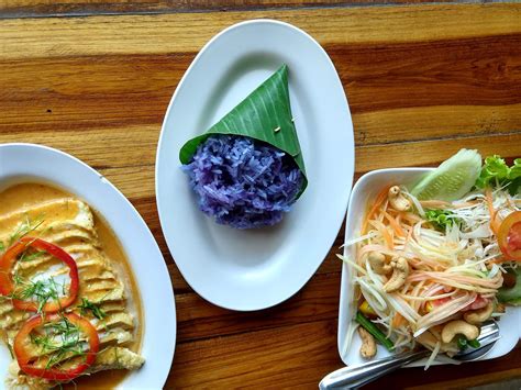 Vegan Thai Food: A Guide to Dining Out & Cooking at Home - Vegan.com