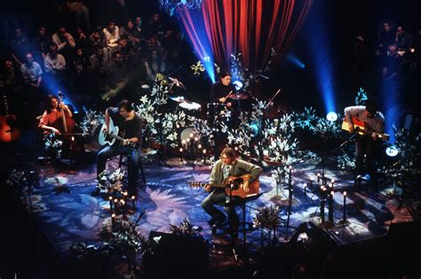 Throwback : Nirvana's Incredible Set For MTV Unplugged in New York ...