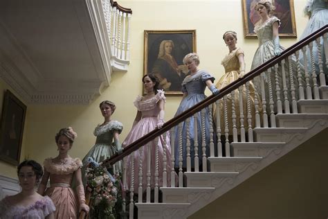 How Costume Designer Jacqueline Durran Dressed The Cast Of Little Women ...