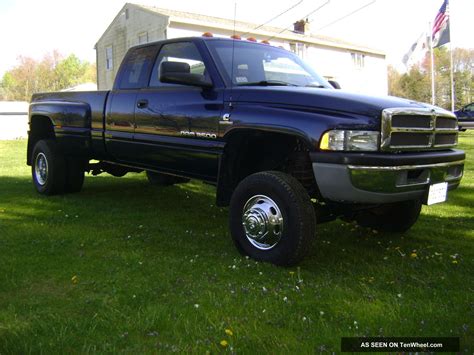 2001 Dodge Ram 3500 Dually Quad Cab 5. 9l Cummins Diesel 4x4 6spd