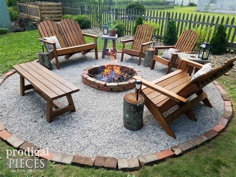 20+ Backyard Fire Pit Ideas - MAGZHOUSE