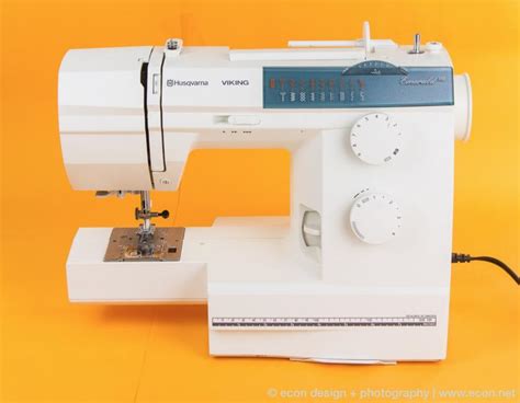 HUSQVARNA VIKING EMERALD 118 ELECTRONIC SEWING MACHINE +PEDAL & CASE ...