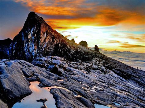 3 Days Highest Summit of Borneo (Mount Kinabalu Climb) - OutBack Venture