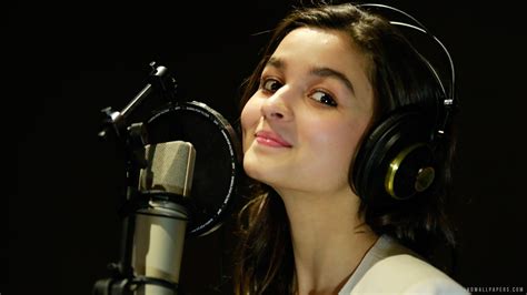 Alia Bhatt Video Songs: New, Latest Movies Song of Hot Alia Bhatt