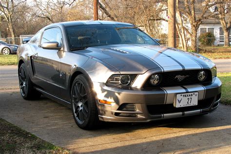 Stripes on Sterling Grey Metallic GT - Mustang Evolution