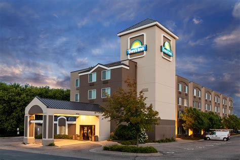 Days Inn by Wyndham Eagan Minnesota Near Mall of America | Eagan, MN Hotels