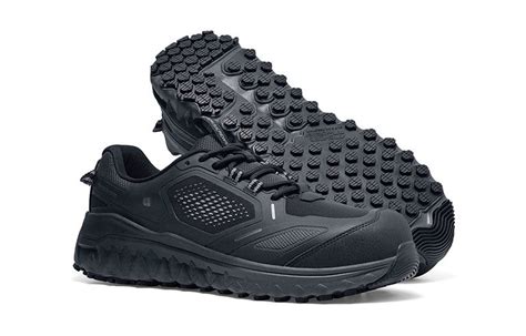 Slip-resistant work shoe | Safety+Health