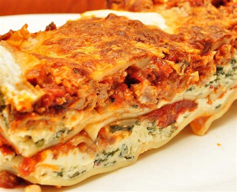 Italian Lasagna with Ricotta Cheese Recipe – Easy Italian Recipes