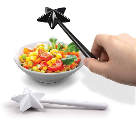 20 Unique Salt And Pepper Shakers To Make Your Dinning More Presentable