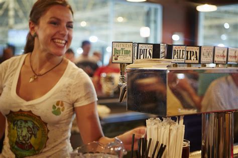 The Lagunitas TapRoom Is a Craft Beer Oasis in Douglas Park – Chicago ...