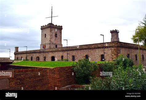 Montjuic Castle on the Montjuic Mountain Barcelona Stock Photo - Alamy