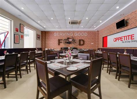 Dining Restaurants in Vadodara - 7 Apple Hotel Vadodara