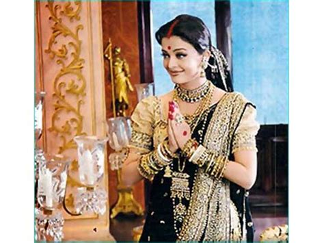 14 Years Of Devdas: 12 Top Lehengas & Sarees Of Maduri Dixit ...