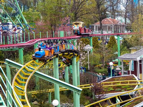 Liseberg Amusement Park : A super fun place in Sweden: Liseberg Park ...