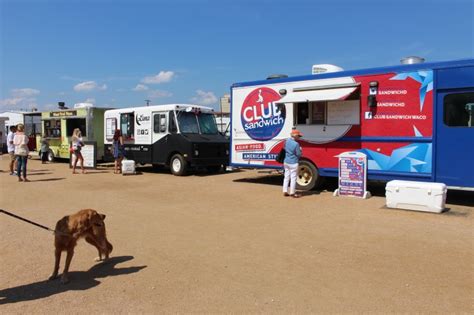 magnolia-market-food-trucks – the girl, the guy & the golden