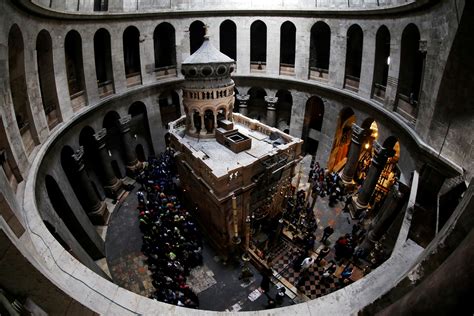 In pictures: Church of the Holy Sepulchre closed on Easter | Middle ...