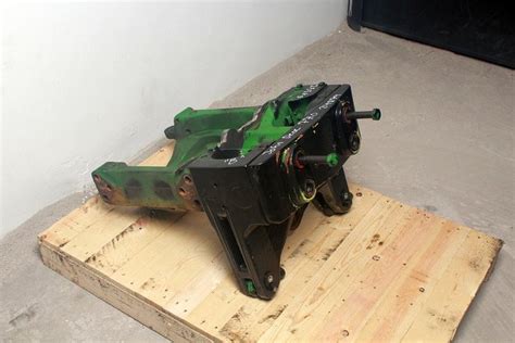 John Deere 7710 Front axle support - Tractors Secondhand Parts