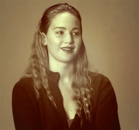 Jennifer lawrence interview 2011 GIF - Find on GIFER