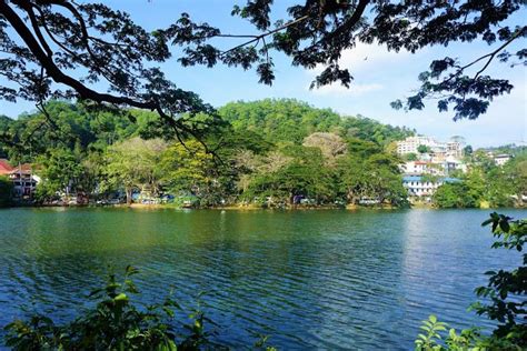 Sri Lanka: Kandy Lake