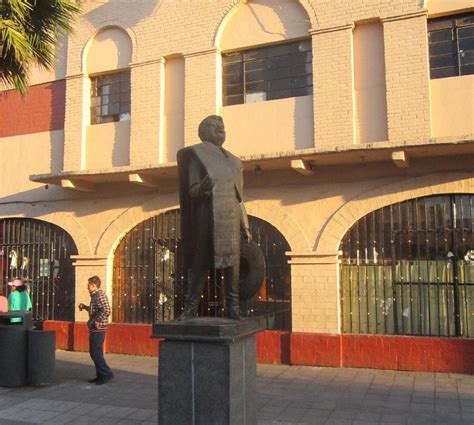 Estatua de José Alfredo Jiménez en Cuauhtémoc: 2 opiniones y 3 fotos