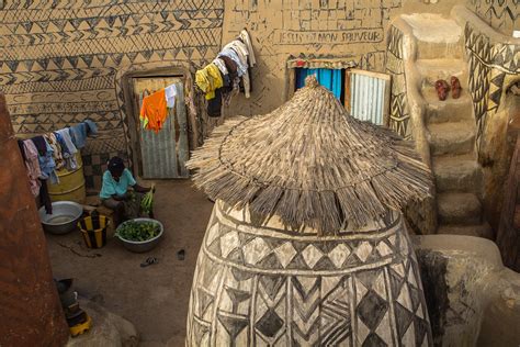 tièbèlè, the painting village, of the people Gourounsi :: Behance