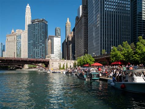 Chicago Riverwalk – Chicago Traveler