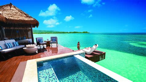 Caribbean vacations for the 1 percent: Luxury hotels and resorts