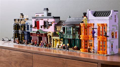 The New LEGO Diagon Alley Set Is Full of Details from the Film | The ...