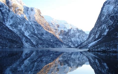 Norway - Mountains, Fjords and Reflections | BaldHiker