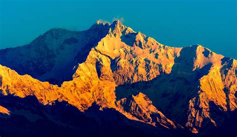 Sunrise at Kanchenjunga range of Himalaya | Himalayas, Nepal trekking ...