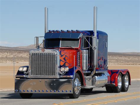 Optimus Prime Truck (LIVE) - Transformers Photo (471517) - Fanpop