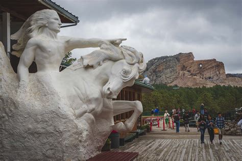 Visit The Crazy Horse Memorial of South Dakota - The Planet D