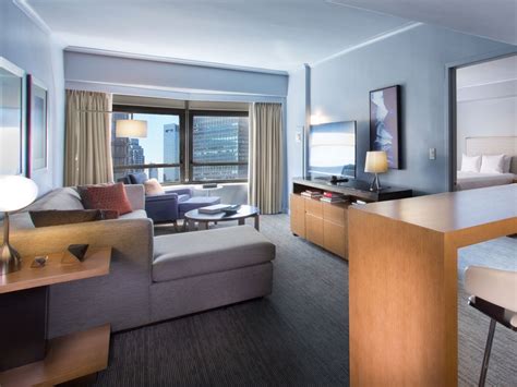 Midtown Manhattan Hotels Are Becoming Cool. Here's How - Condé Nast ...