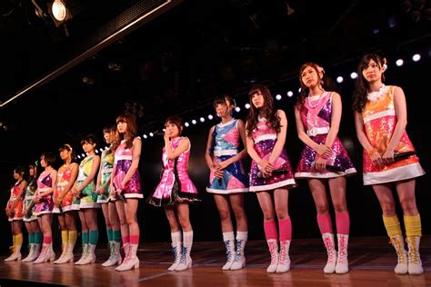 [48group-photo] Akb48 Resumes Akihabara Theater Performance under Tight ...