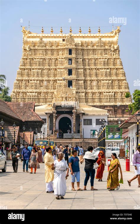 Vertical view of the infamous Padmanabhaswamy Temple in Trivandrum ...