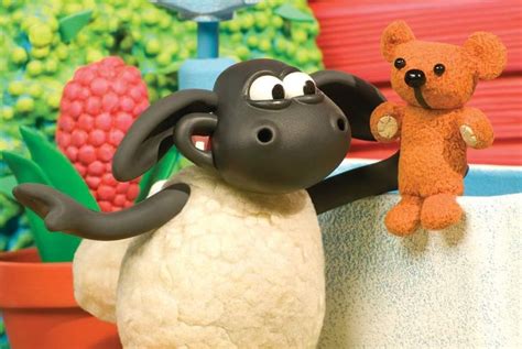 Pin by Victoria Celaya on Wallpapers | Shaun the sheep, Cute little ...